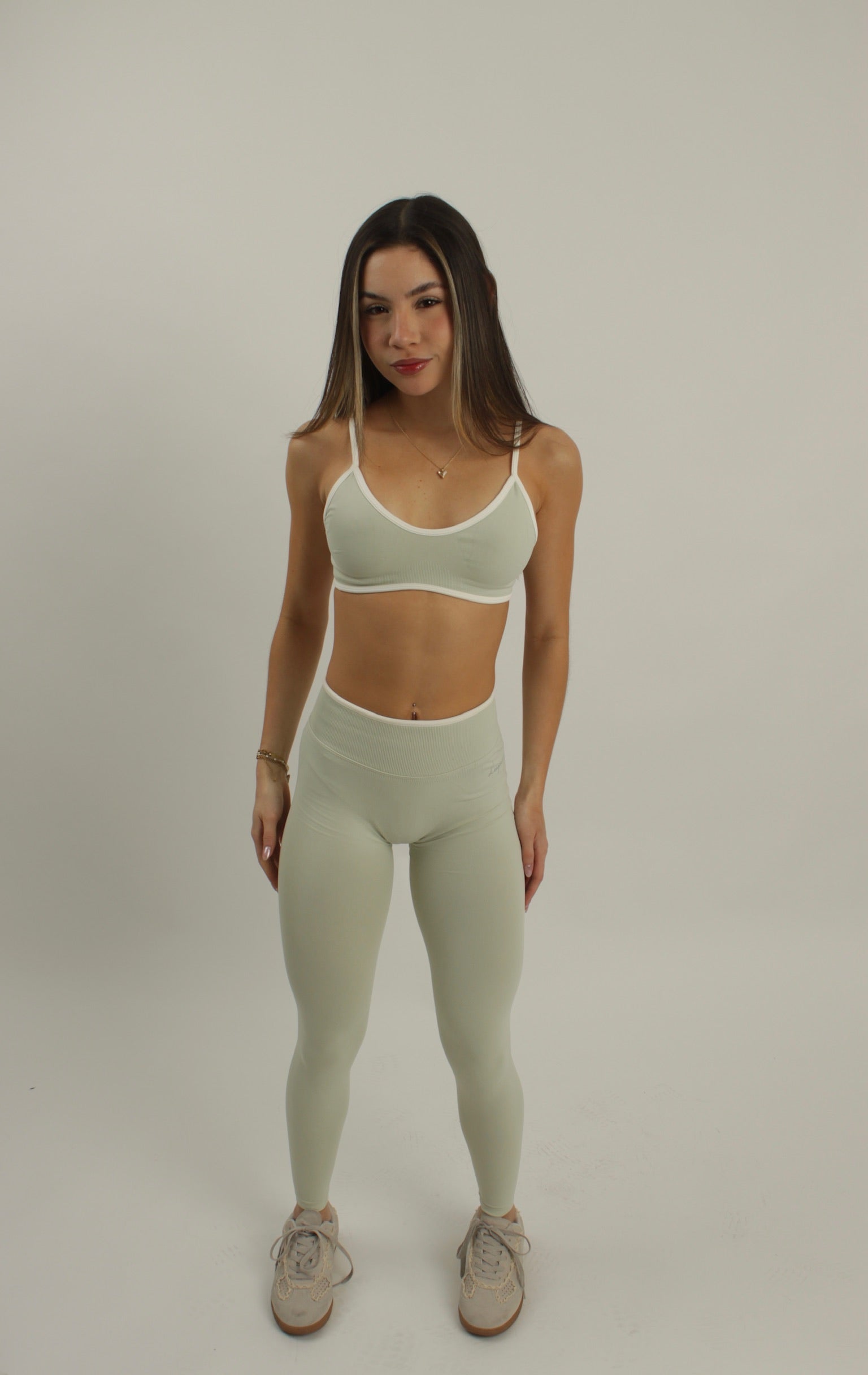 Signature Studio Pants