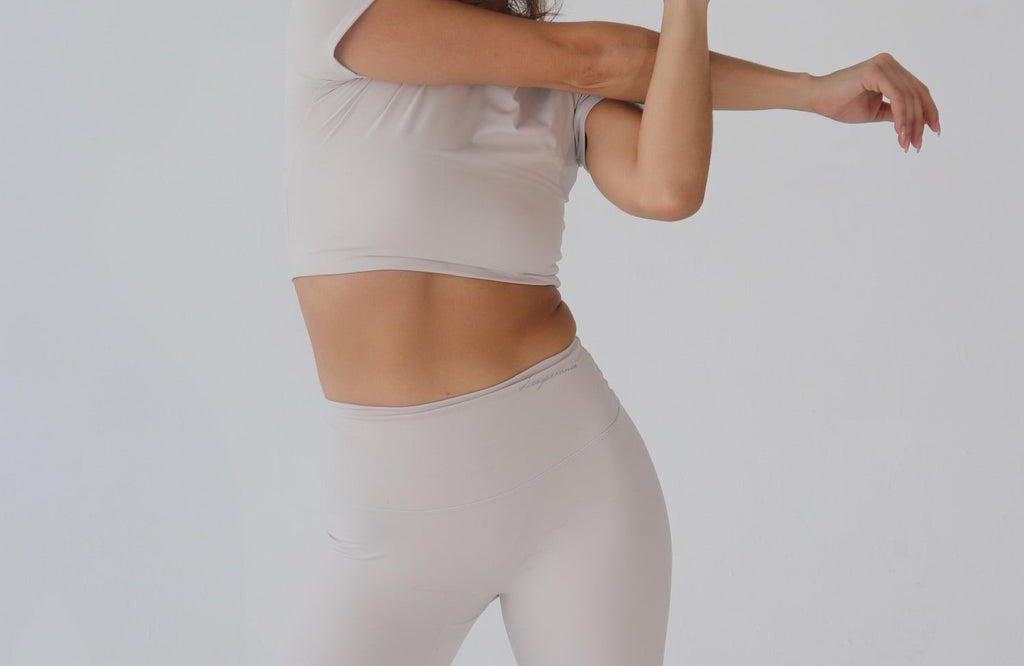 Signature Nylon Short Sleeve